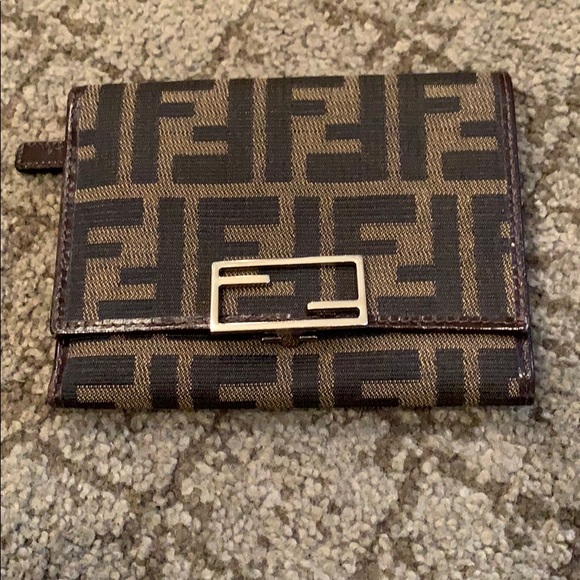 Fendi Wallet - Picture 1 of 4